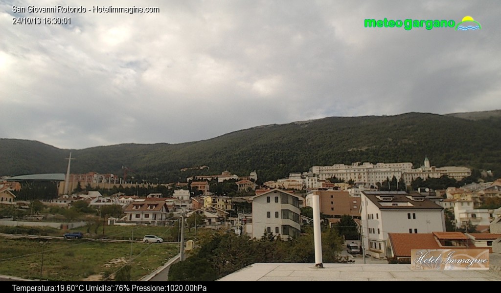 Istantanea webcam San GIovanni Rotondo, vista ospedale/santuario